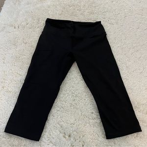 Victoria’s Secret sport knockout crop leggings